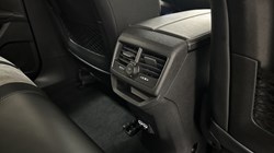 2021 (71) PEUGEOT 3008 1.6 Hybrid4 300 GT 5dr e-EAT8 5595989