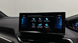 2021 (71) PEUGEOT 3008 1.6 Hybrid4 300 GT 5dr e-EAT8 5596006
