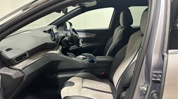 2021 (71) PEUGEOT 3008 1.6 Hybrid4 300 GT 5dr e-EAT8 5595980