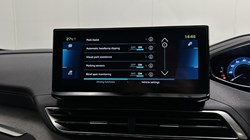 2021 (71) PEUGEOT 3008 1.6 Hybrid4 300 GT 5dr e-EAT8 5596013