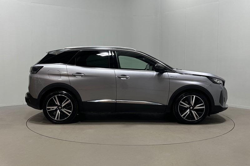 2021 (71) PEUGEOT 3008 1.6 Hybrid4 300 GT 5dr e-EAT8 5595982