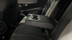 2021 (71) PEUGEOT 3008 1.6 Hybrid4 300 GT 5dr e-EAT8 5596020