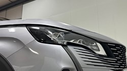 2021 (71) PEUGEOT 3008 1.6 Hybrid4 300 GT 5dr e-EAT8 5596033