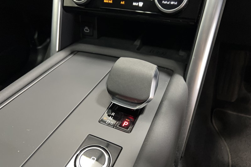 2023 (23) LAND ROVER DISCOVERY 3.0 D300 R-Dynamic HSE 5dr Auto 5624272