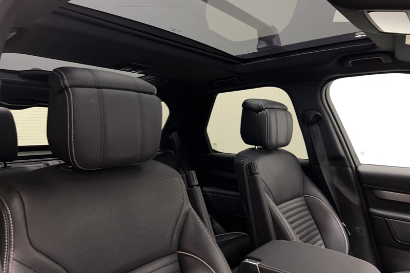 2023 (23) LAND ROVER DISCOVERY 3.0 D300 R-Dynamic HSE 5dr Auto 5624267