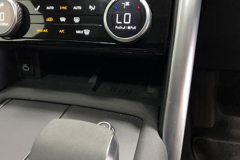 2023 (23) LAND ROVER DISCOVERY 3.0 D300 R-Dynamic HSE 5dr Auto 5624273