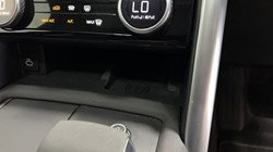 2023 (23) LAND ROVER DISCOVERY 3.0 D300 R-Dynamic HSE 5dr Auto 5624273