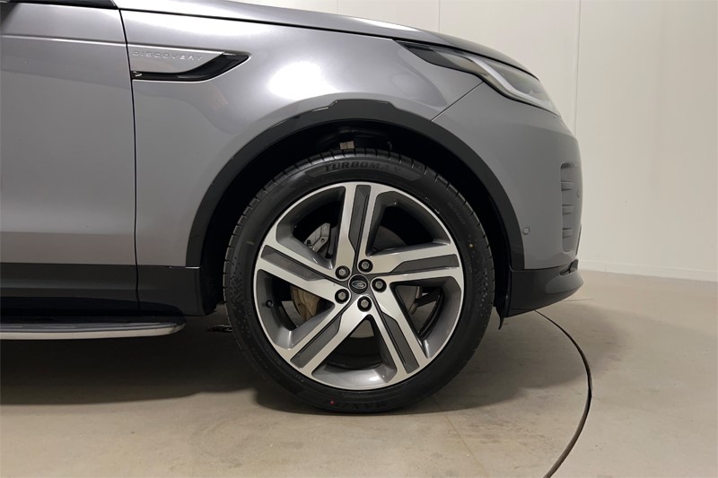 2023 (23) LAND ROVER DISCOVERY 3.0 D300 R-Dynamic HSE 5dr Auto 5624255