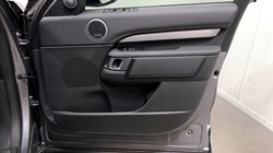 2023 (23) LAND ROVER DISCOVERY 3.0 D300 R-Dynamic HSE 5dr Auto 5624260