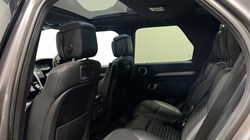 2023 (23) LAND ROVER DISCOVERY 3.0 D300 R-Dynamic HSE 5dr Auto 5624287