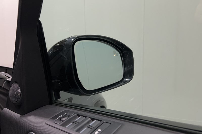 2023 (23) LAND ROVER DISCOVERY 3.0 D300 R-Dynamic HSE 5dr Auto 5624264