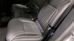 2023 (23) LAND ROVER DISCOVERY 3.0 D300 R-Dynamic HSE 5dr Auto 5624289