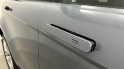 2023 (23) LAND ROVER RANGE ROVER EVOQUE 2.0 D200 R-Dynamic SE 5dr Auto 5613798