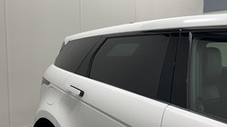 2022 (72) LAND ROVER RANGE ROVER EVOQUE 2.0 D200 R-Dynamic S 5dr Auto 5624356