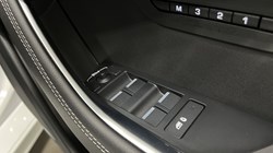 2024 (73) JAGUAR XE 2.0 D200 R-Dynamic SE Black 4dr Auto 5596106