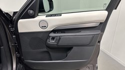 2021 (70) LAND ROVER DISCOVERY 3.0 D300 R-Dynamic HSE 5dr Auto 5613478