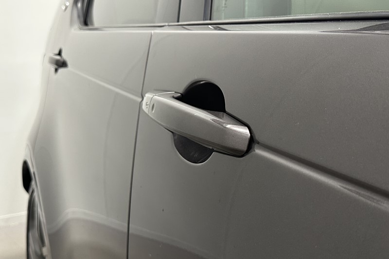 2021 (70) LAND ROVER DISCOVERY 3.0 D300 R-Dynamic HSE 5dr Auto 5613517