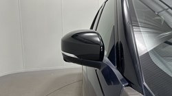 2021 (70) LAND ROVER DISCOVERY 3.0 D300 R-Dynamic HSE 5dr Auto 5613518