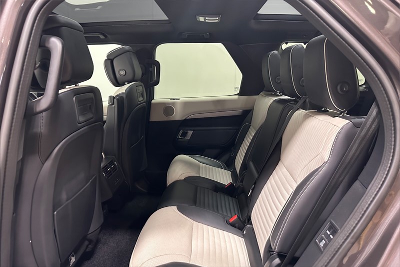 2021 (70) LAND ROVER DISCOVERY 3.0 D300 R-Dynamic HSE 5dr Auto 5613469
