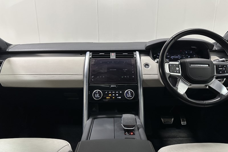 2021 (70) LAND ROVER DISCOVERY 3.0 D300 R-Dynamic HSE 5dr Auto 5613475