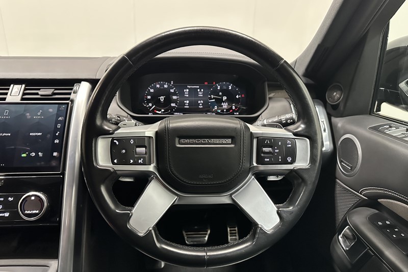2023 (23) LAND ROVER DISCOVERY 3.0 D300 Metropolitan Edition 5dr Auto 5604469