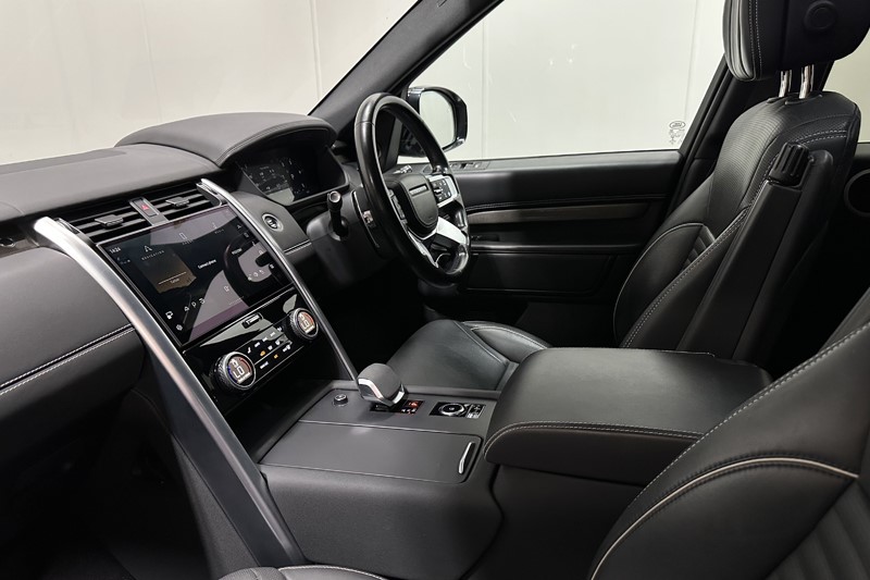 2023 (23) LAND ROVER DISCOVERY 3.0 D300 Metropolitan Edition 5dr Auto 5604503