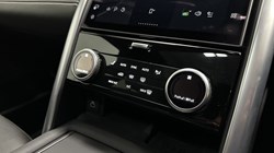 2023 (23) LAND ROVER DISCOVERY 3.0 D300 Metropolitan Edition 5dr Auto 5604487