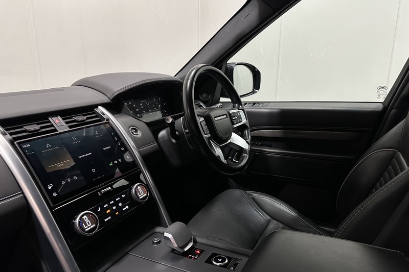 2023 (23) LAND ROVER DISCOVERY 3.0 D300 Metropolitan Edition 5dr Auto 5604504