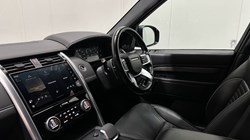 2023 (23) LAND ROVER DISCOVERY 3.0 D300 Metropolitan Edition 5dr Auto 5604504