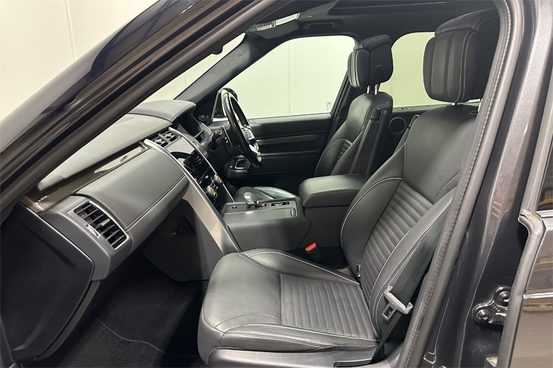 2023 (23) LAND ROVER DISCOVERY 3.0 D300 Metropolitan Edition 5dr Auto 5604461