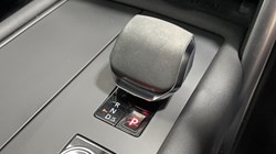 2024 (73) LAND ROVER DISCOVERY 3.0 D300 Metropolitan Edition 5dr Auto 5632800
