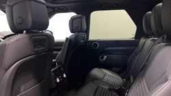 2024 (73) LAND ROVER DISCOVERY 3.0 D300 Metropolitan Edition 5dr Auto 5632817