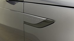 2024 (73) LAND ROVER DISCOVERY 3.0 D300 Metropolitan Edition 5dr Auto 5632837
