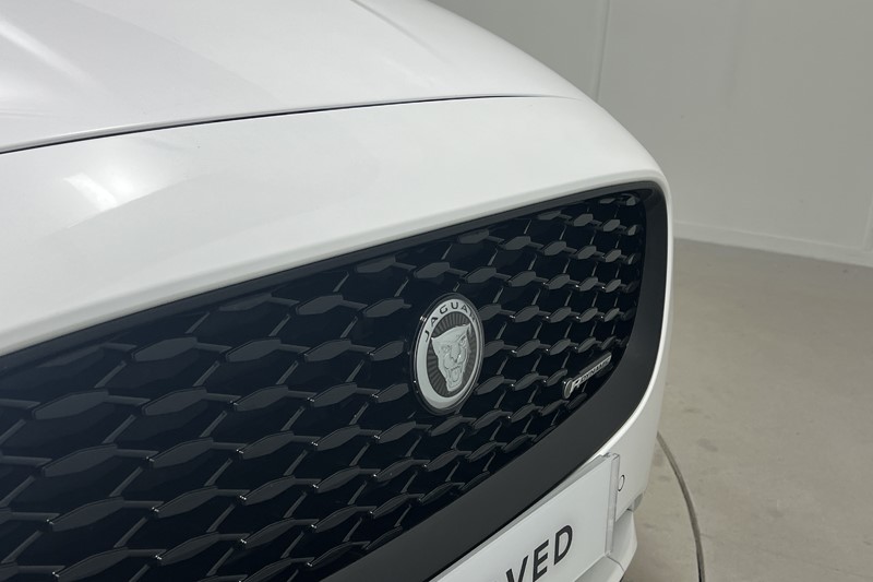 2024 (73) JAGUAR E-PACE 2.0 D200 R-Dynamic SE Black 5dr Auto 5604143