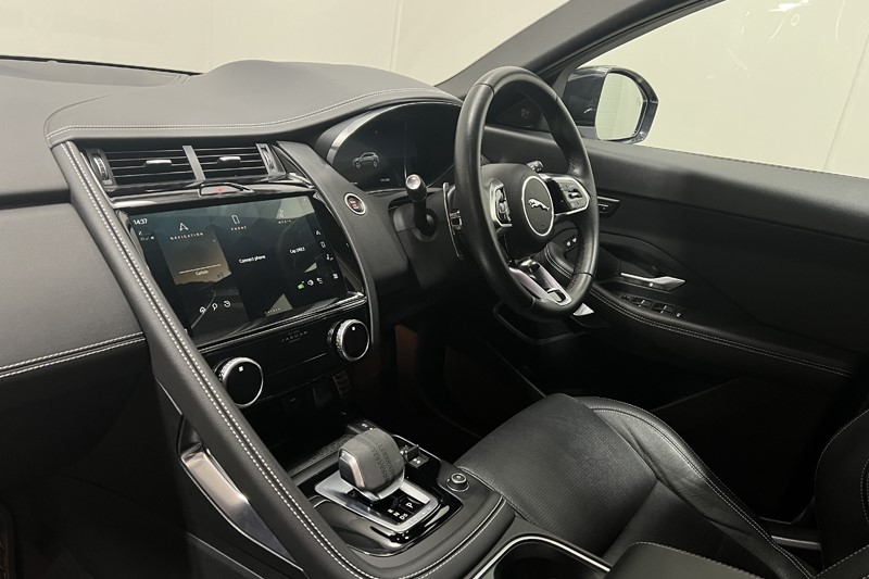 2024 (73) JAGUAR E-PACE 2.0 D200 R-Dynamic SE Black 5dr Auto 5604130