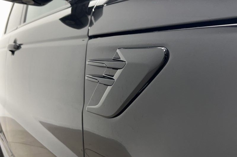 2022 (22) LAND ROVER RANGE ROVER SPORT 5.0 P575 S/C SVR 5dr Auto 5614667