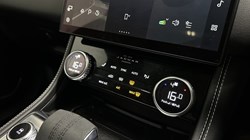 2022 (72) JAGUAR F-PACE 2.0 P250 R-Dynamic SE 5dr Auto AWD 5613837