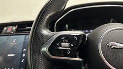 2022 (72) JAGUAR F-PACE 2.0 P250 R-Dynamic SE 5dr Auto AWD 5613834