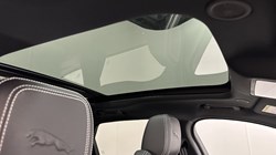2022 (72) JAGUAR F-PACE 2.0 P250 R-Dynamic SE 5dr Auto AWD 5613831
