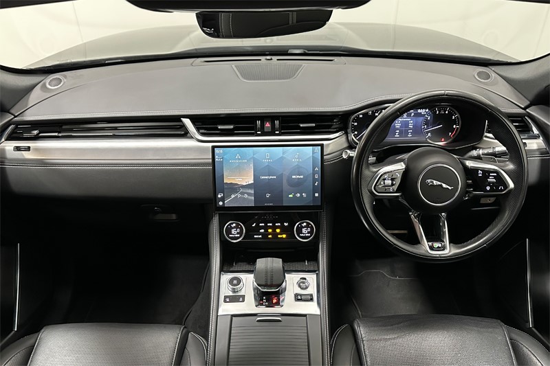 2022 (72) JAGUAR F-PACE 2.0 P250 R-Dynamic SE 5dr Auto AWD 5613819