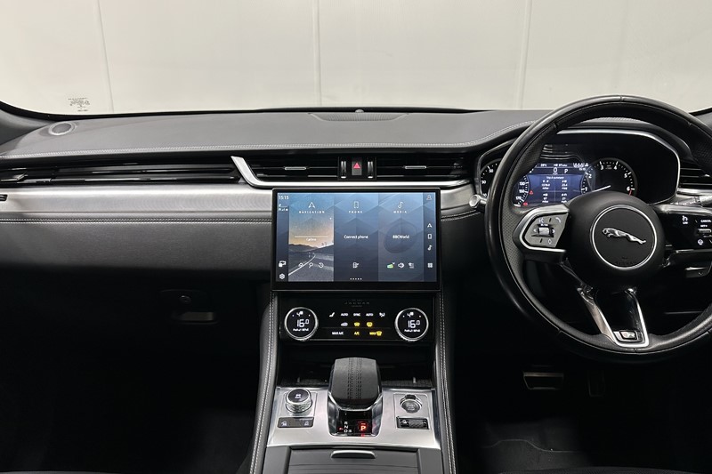 2022 (72) JAGUAR F-PACE 2.0 P250 R-Dynamic SE 5dr Auto AWD 5613820