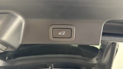 2022 (72) JAGUAR F-PACE 2.0 P250 R-Dynamic SE 5dr Auto AWD 5613855