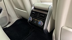 2023 (73) LAND ROVER RANGE ROVER 3.0 D300 SE 4dr Auto 5628957