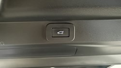 2023 (73) LAND ROVER RANGE ROVER 3.0 D300 SE 4dr Auto 5628998