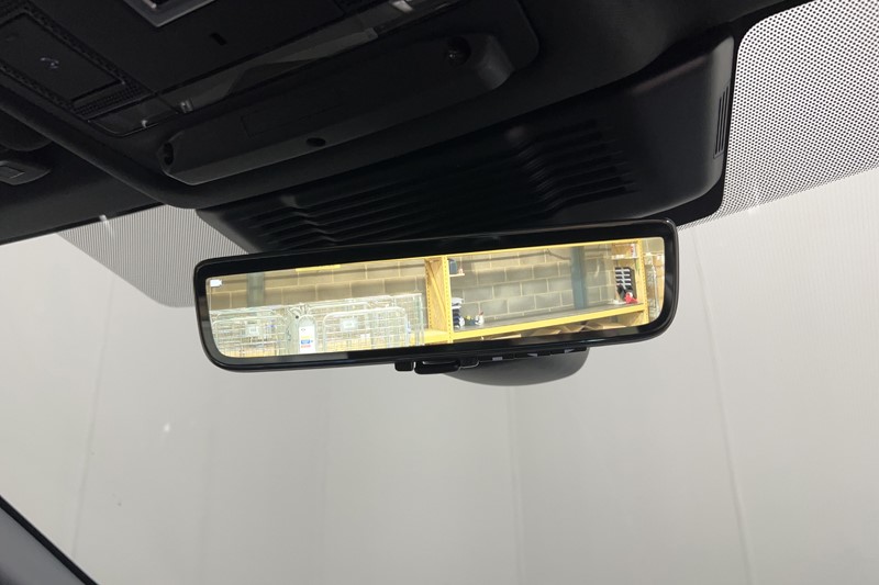2022 (22) LAND ROVER DISCOVERY SPORT 1.5 P300e Urban Edition 5dr Auto [5 Seat] 5633743