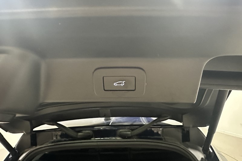 2022 (72) JAGUAR F-PACE 2.0 D165 R-Dynamic S 5dr Auto AWD 5693087