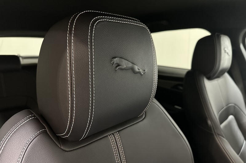 2022 (72) JAGUAR F-PACE 2.0 D165 R-Dynamic S 5dr Auto AWD 5693066
