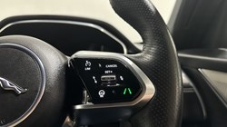 2022 (72) JAGUAR F-PACE 2.0 D165 R-Dynamic S 5dr Auto AWD 5693067