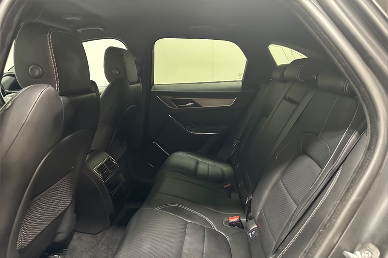 2022 (72) JAGUAR F-PACE 2.0 D165 R-Dynamic S 5dr Auto AWD 5693051