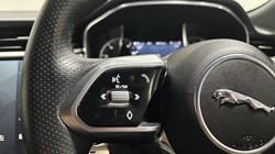2022 (72) JAGUAR F-PACE 2.0 D165 R-Dynamic S 5dr Auto AWD 5693068